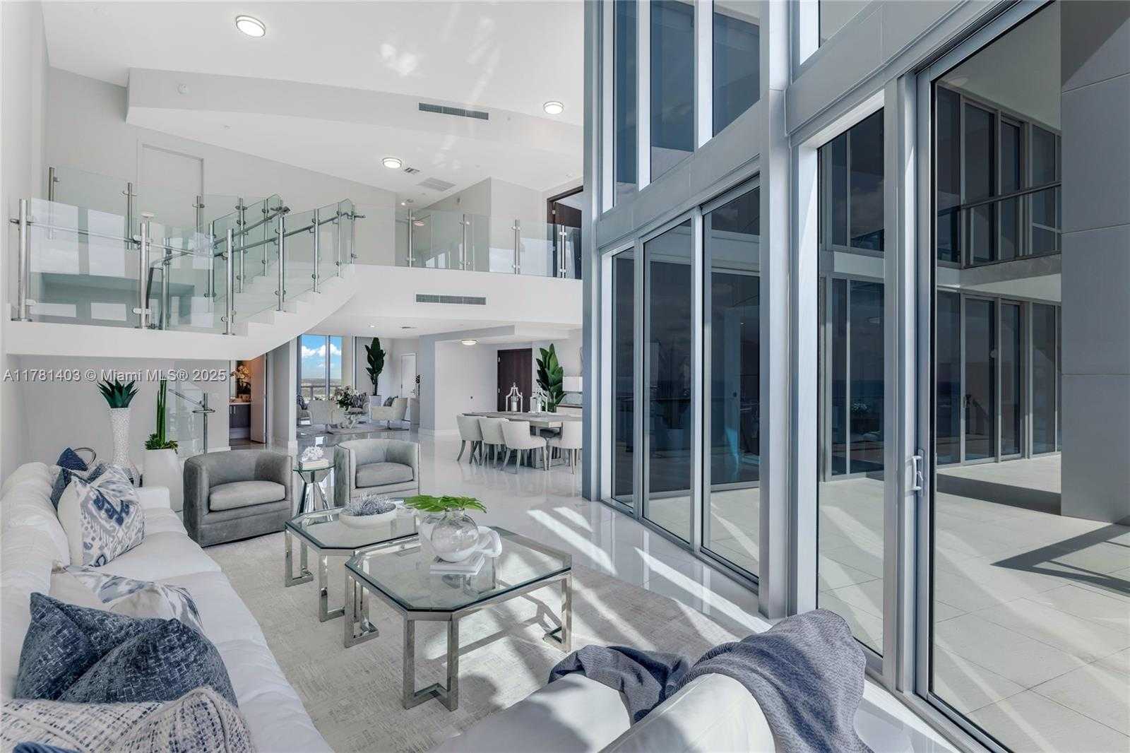 Small Image of 17001 COLLINS AVE #4305 Duplex, Sunny Isles Beach Number 2