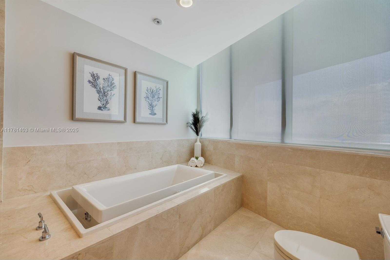 Small Image of 17001 COLLINS AVE #4305 Duplex, Sunny Isles Beach Number 33