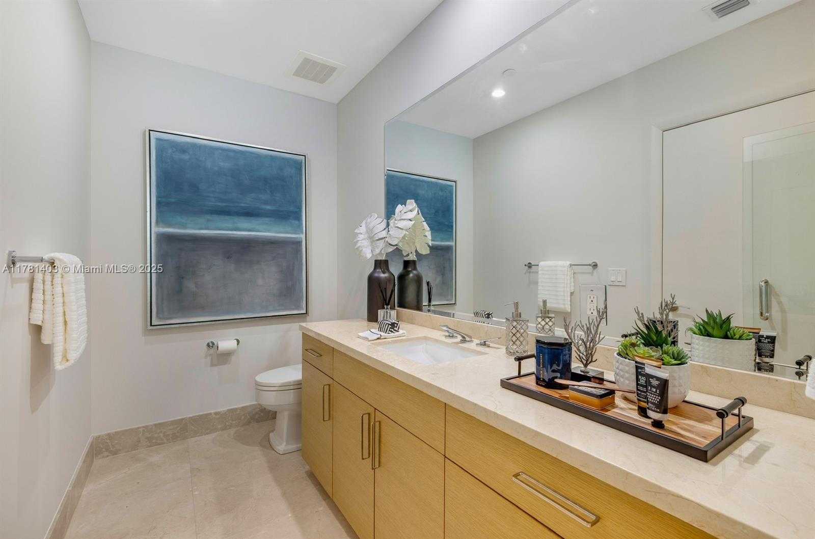 Small Image of 17001 COLLINS AVE #4305 Duplex, Sunny Isles Beach Number 35
