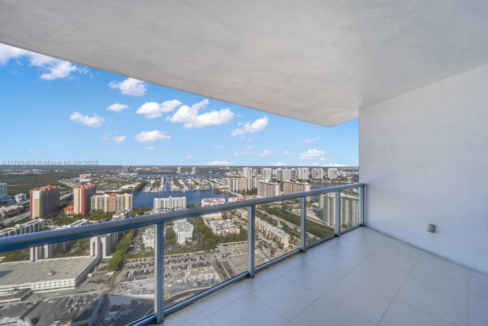 Small Image of 17001 COLLINS AVE #4305 Duplex, Sunny Isles Beach Number 40