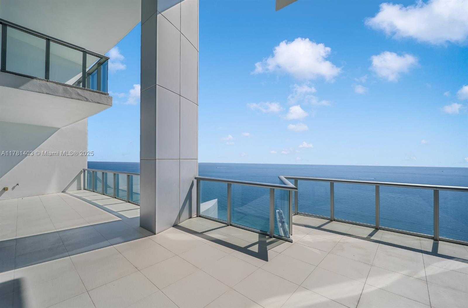 Small Image of 17001 COLLINS AVE #4305 Duplex, Sunny Isles Beach Number 7