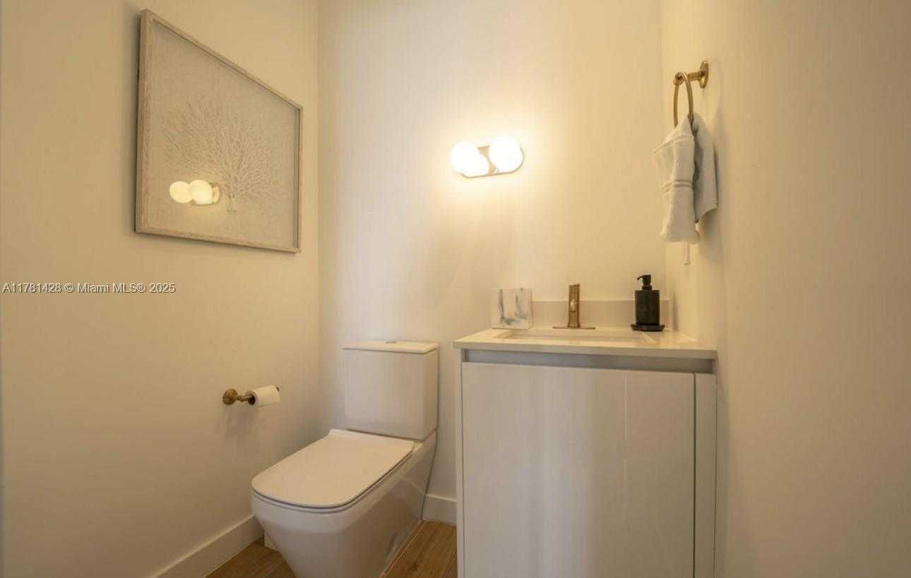 Small Image of 2655 S BAYSHORE DRIVE #1109, Coconut Grove Number 13