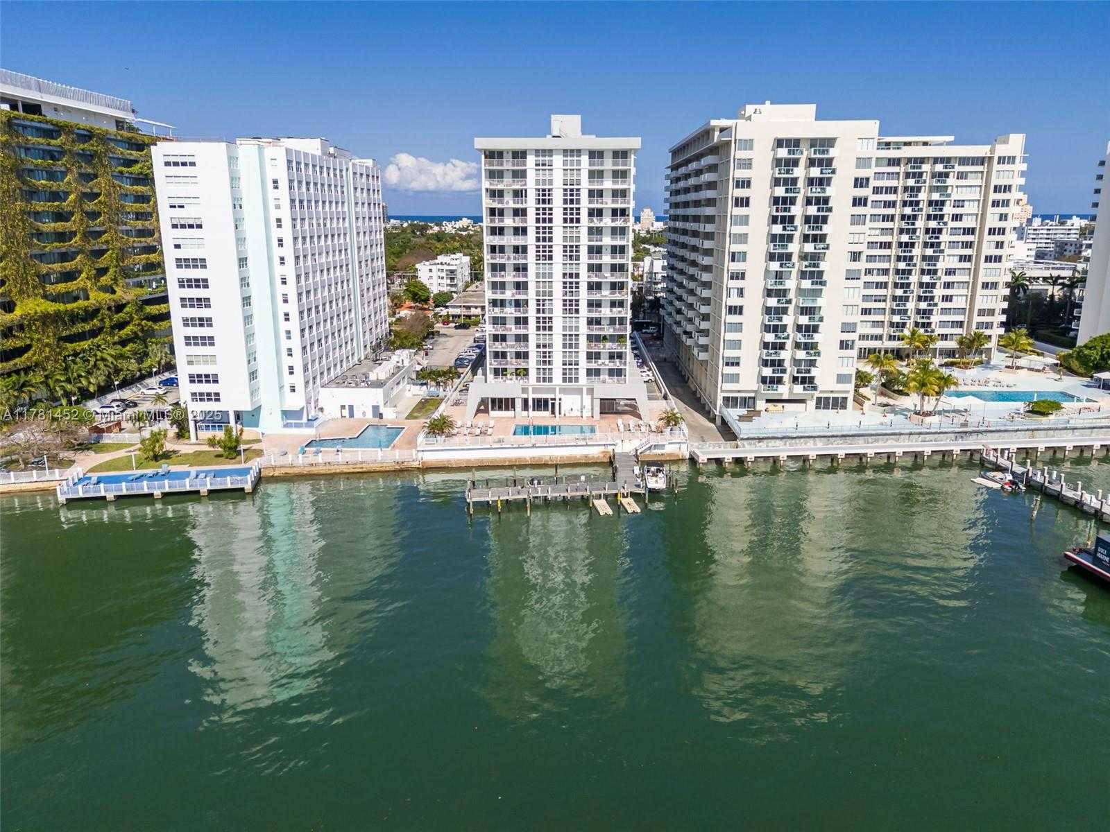 Small Image of 1228 WEST AVE #1110, Miami Beach Number 25
