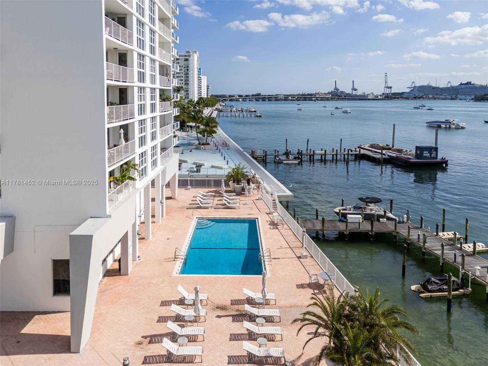 Small Image of 1228 WEST AVE #1110, Miami Beach Number 4