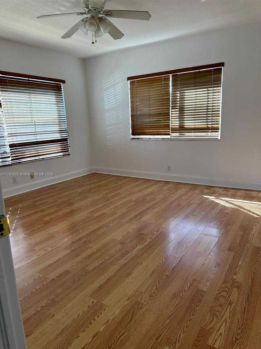 Small Image of 1065 97TH ST #1A, Bay Harbor Islands Number 13