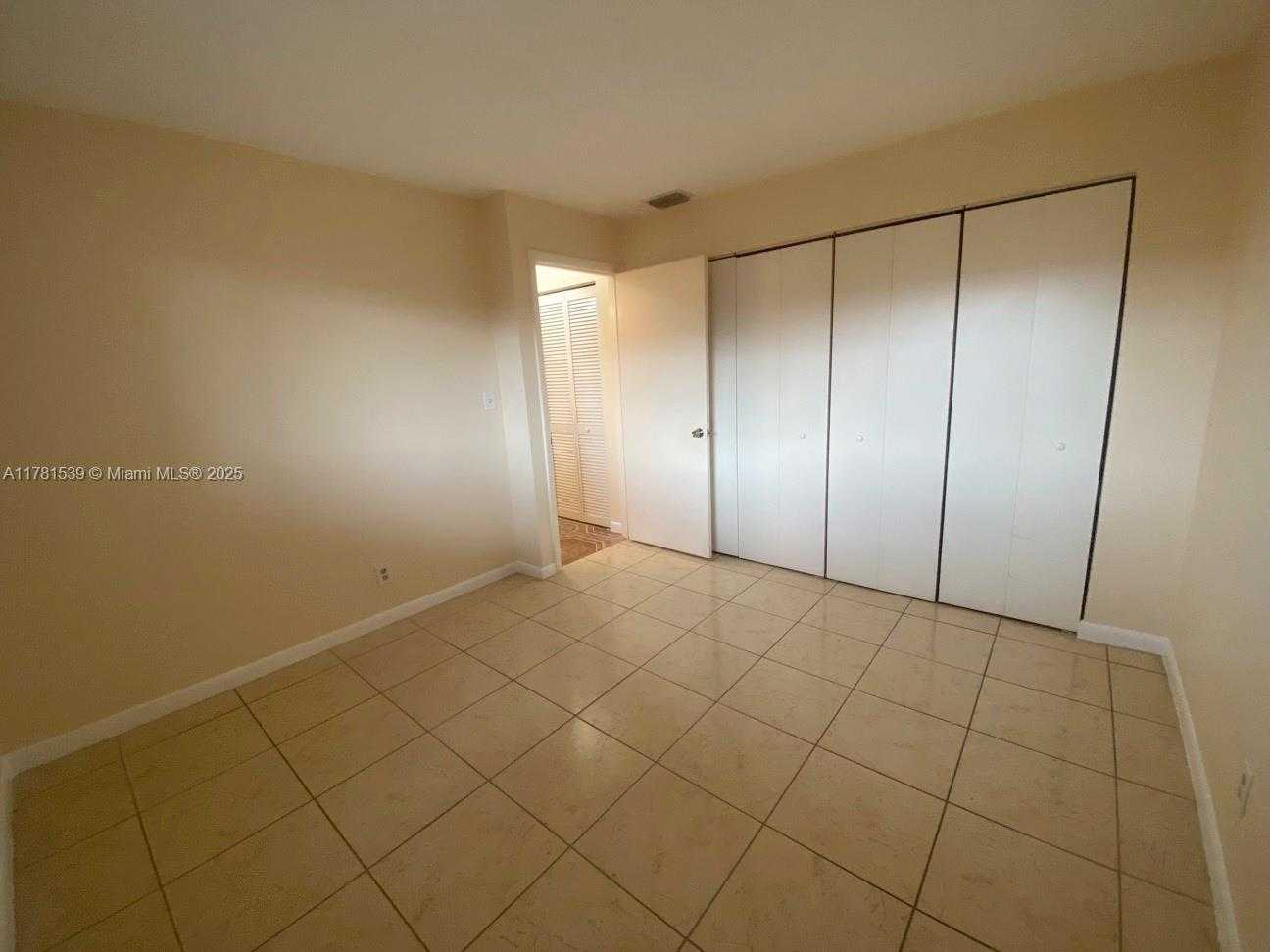 Small Image of 6890 ROYAL PALM BLVD #305H, Margate Number 10