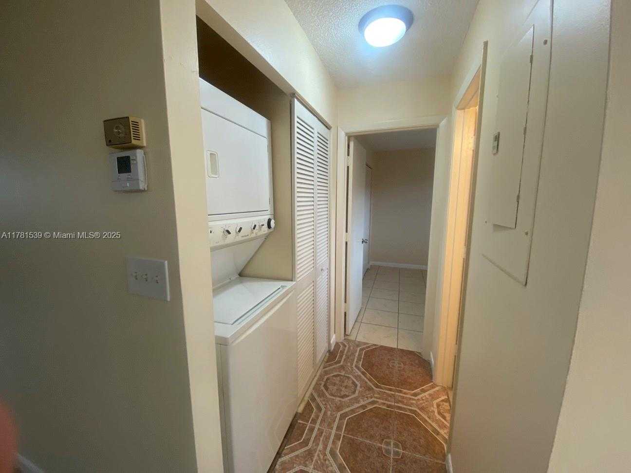 Small Image of 6890 ROYAL PALM BLVD #305H, Margate Number 12