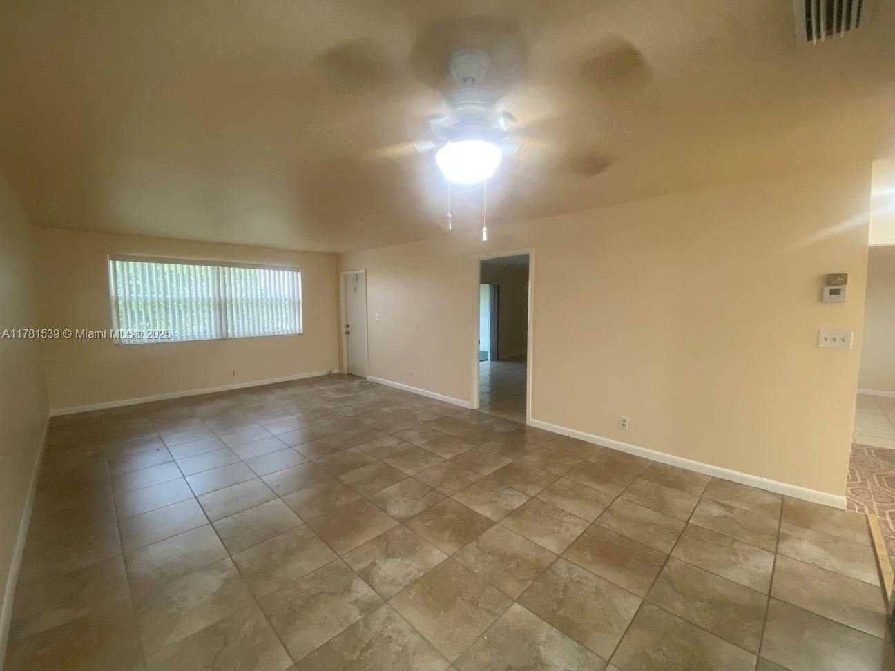 Small Image of 6890 ROYAL PALM BLVD #305H, Margate Number 5