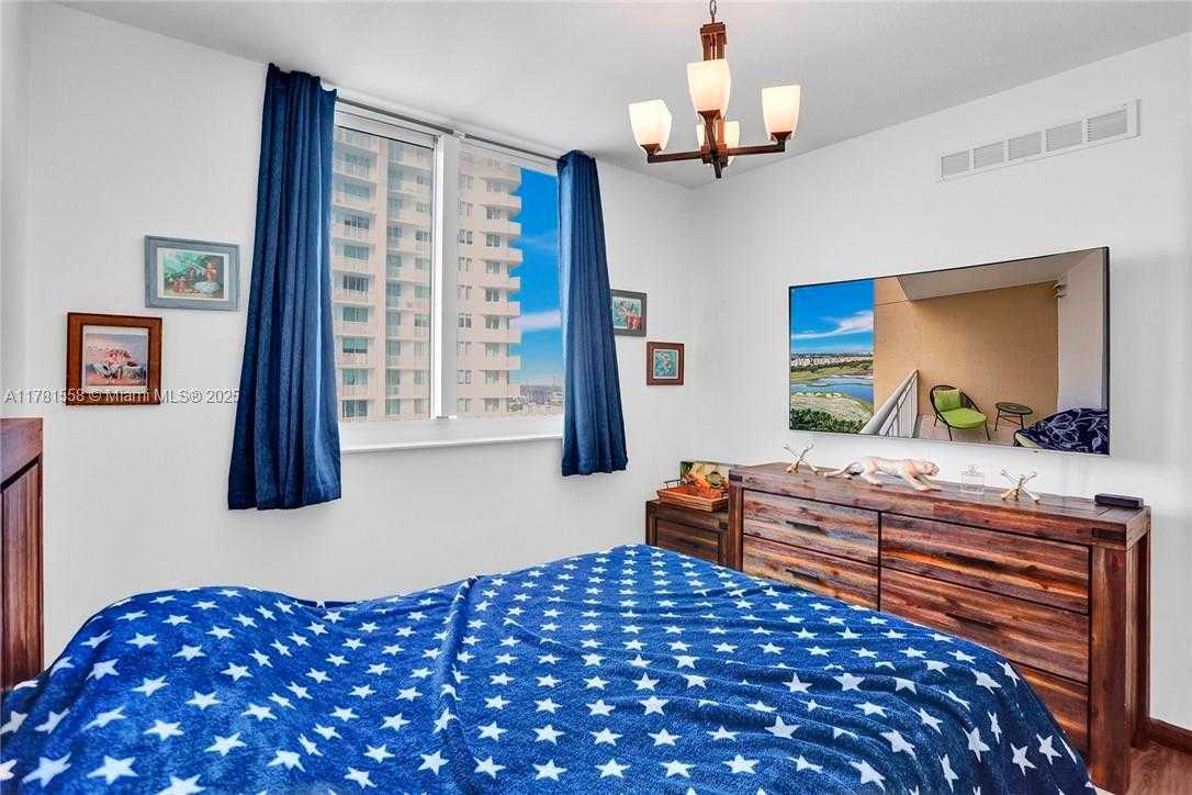 Small Image of 1755 EAST HALLANDALE BEACH BLVD #1608E, Hallandale Beach Number 17