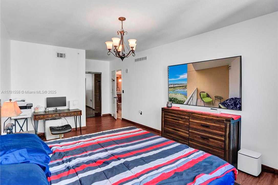 Small Image of 1755 EAST HALLANDALE BEACH BLVD #1608E, Hallandale Beach Number 22