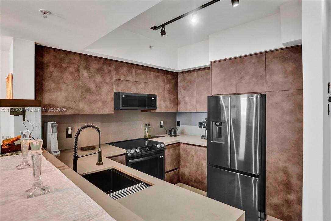 Small Image of 1755 EAST HALLANDALE BEACH BLVD #1608E, Hallandale Beach Number 6
