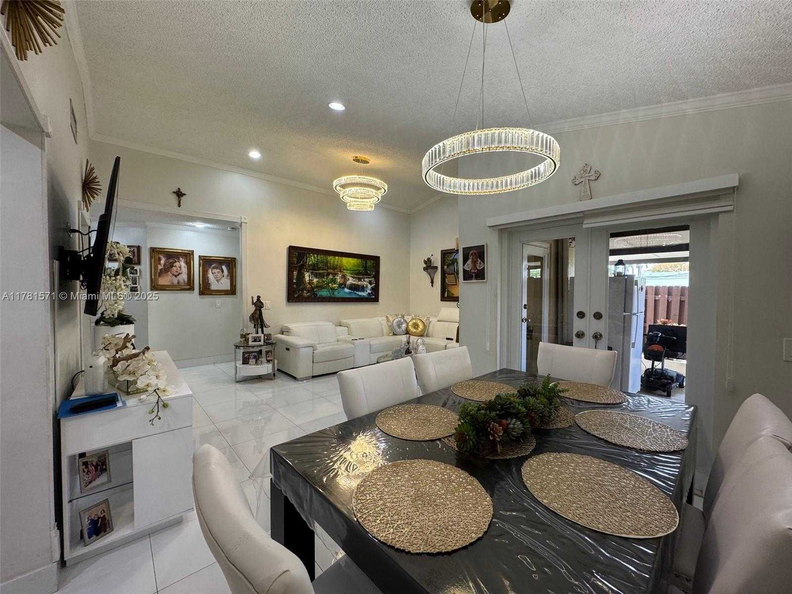 Small Image of 17012 NORTH WEST 66TH CT, Hialeah Number 10