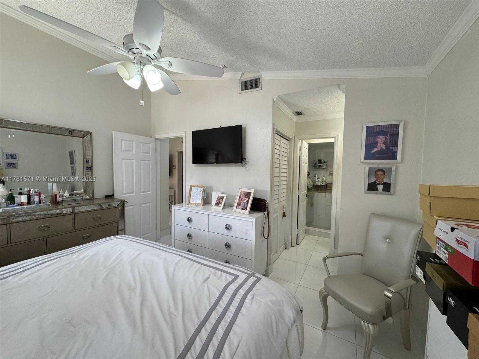 Small Image of 17012 NORTH WEST 66TH CT, Hialeah Number 12