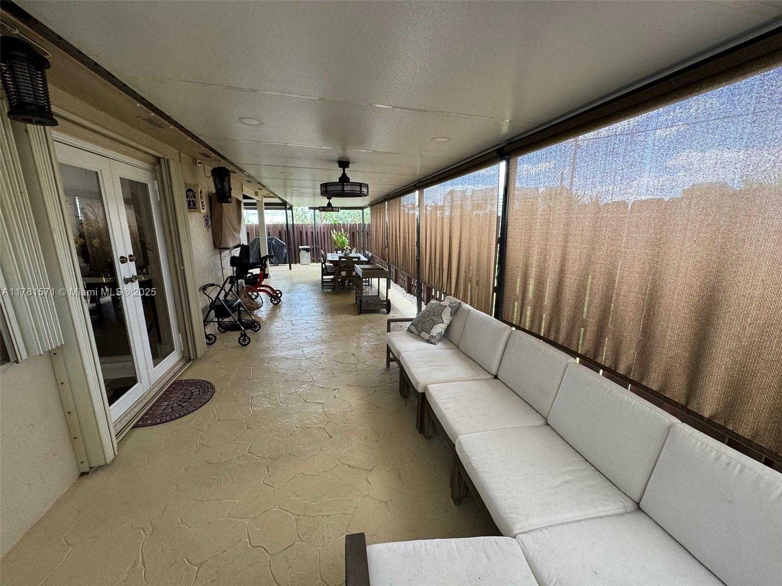 Small Image of 17012 NORTH WEST 66TH CT, Hialeah Number 20