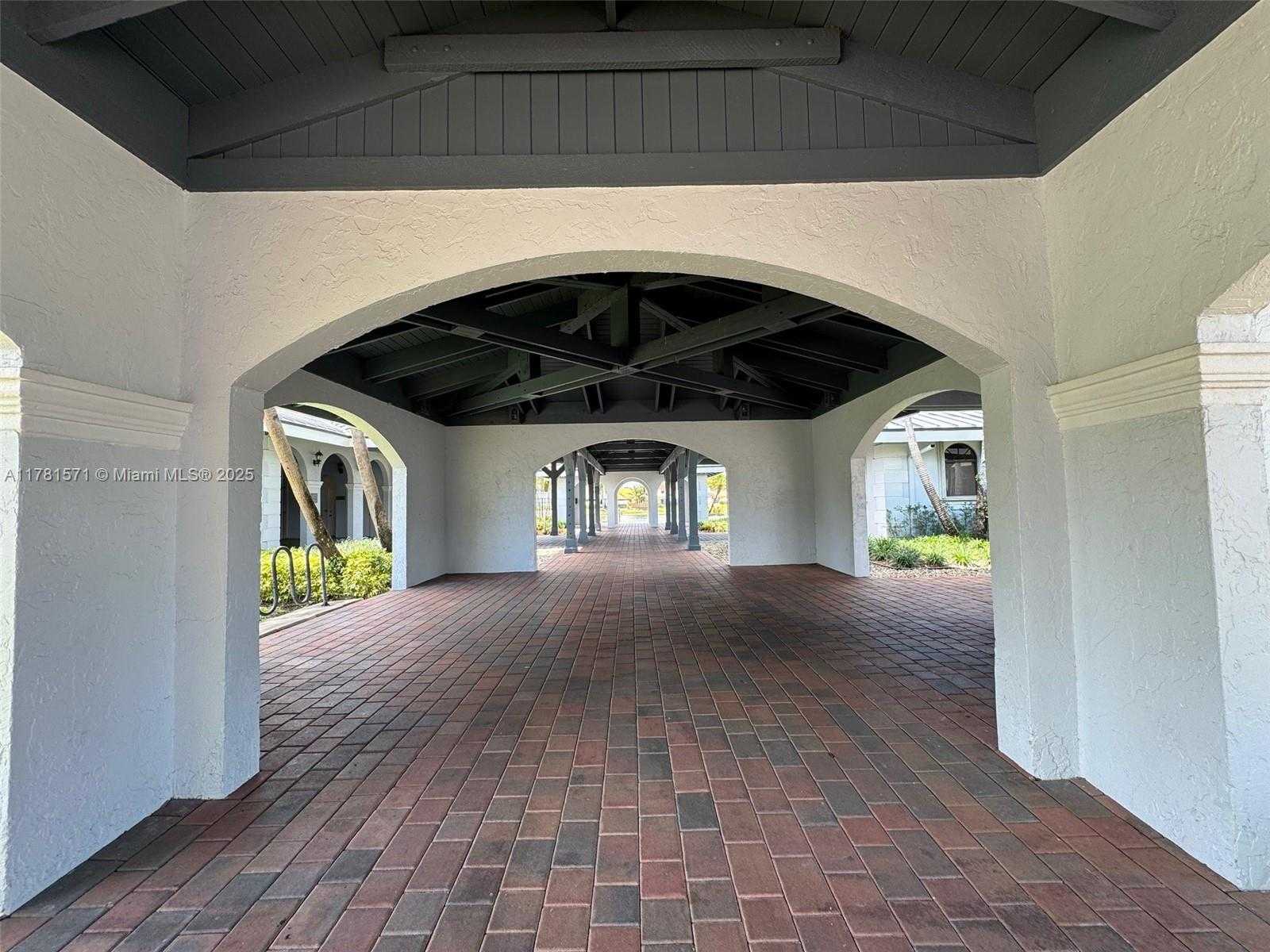 Small Image of 17012 NORTH WEST 66TH CT, Hialeah Number 31