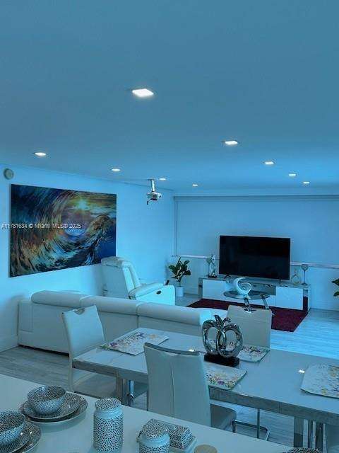 Small Image of 18041 BISCAYNE BLVD #904, Aventura Number 25