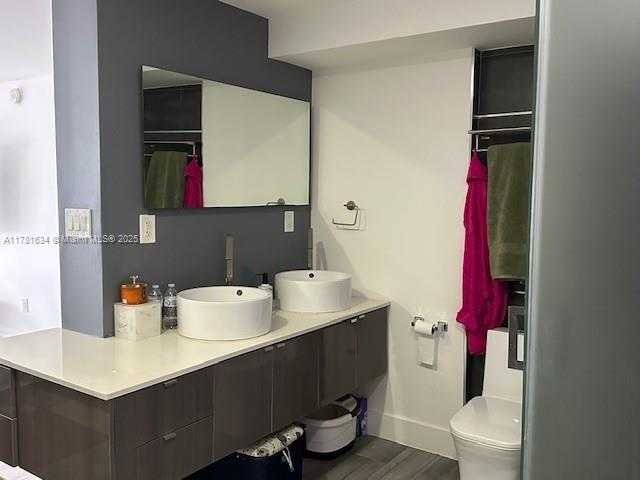 Small Image of 18041 BISCAYNE BLVD #904, Aventura Number 9