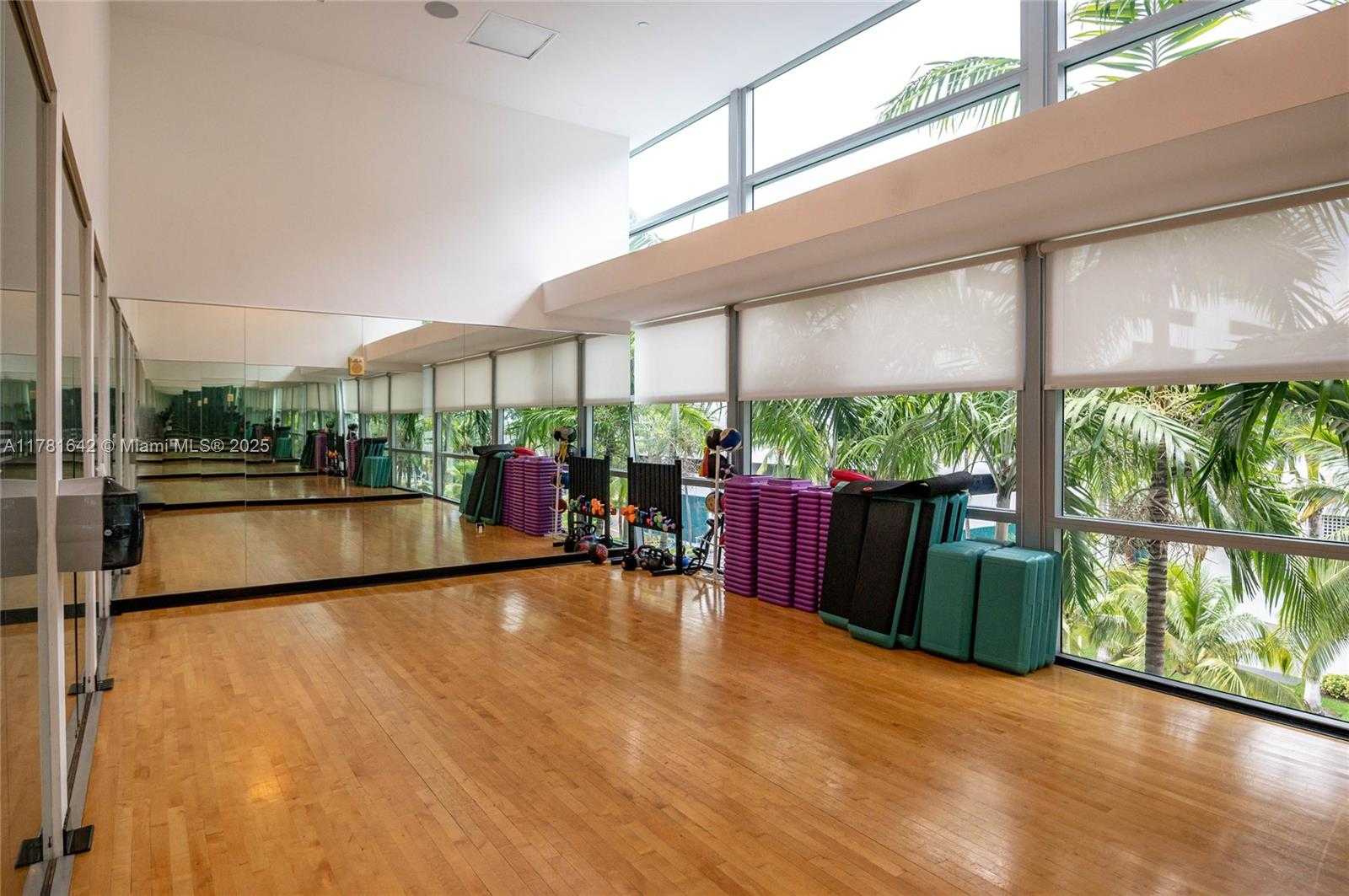 Small Image of 2950 NORTH EAST 188TH ST #143, Aventura Number 34