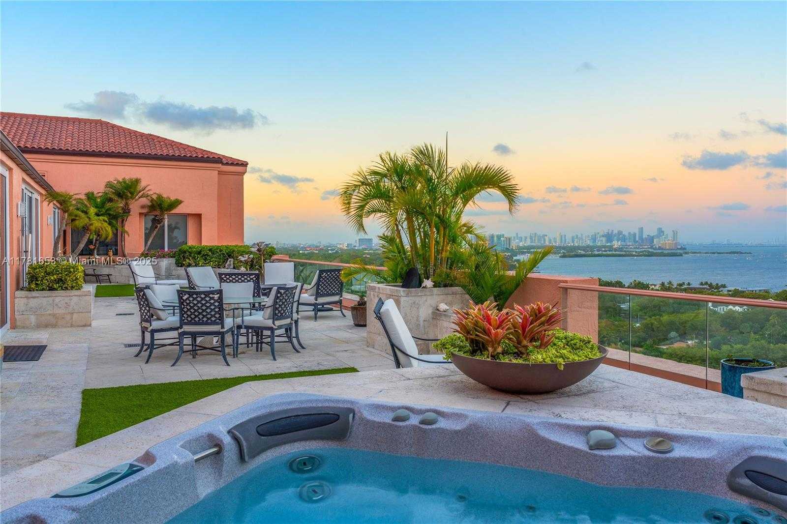 Small Image of 60 EDGEWATER DR #TS-E, Coral Gables Number 14