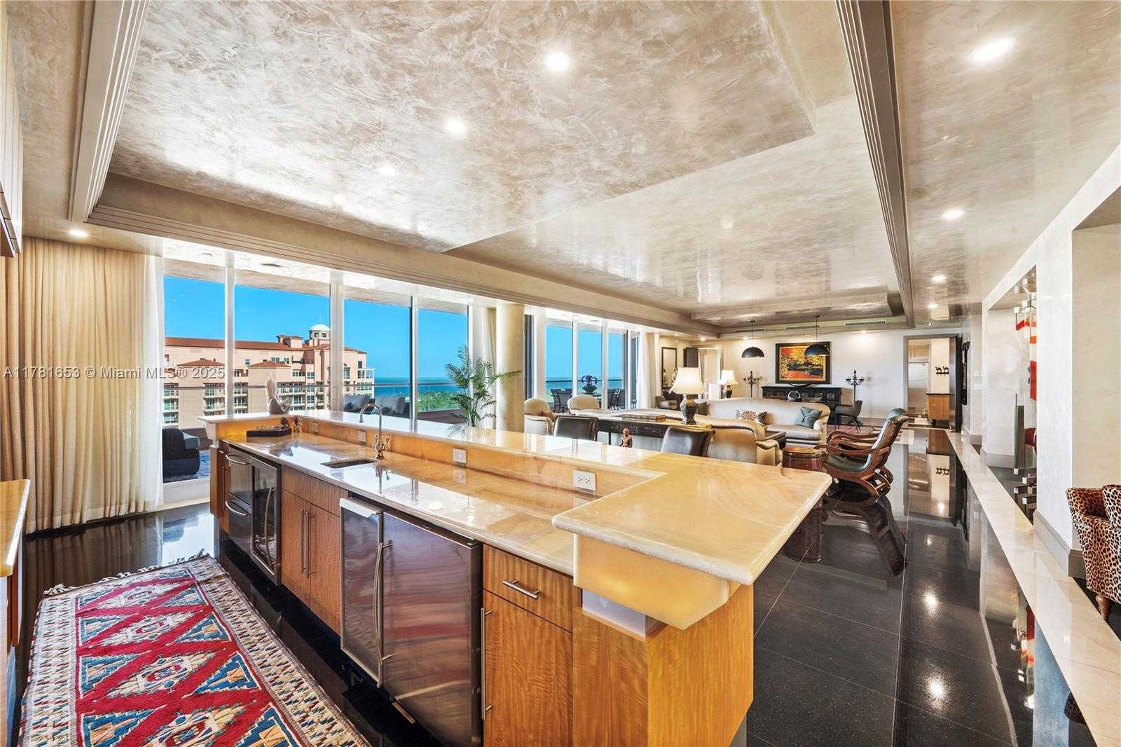 Small Image of 60 EDGEWATER DR #TS-E, Coral Gables Number 22