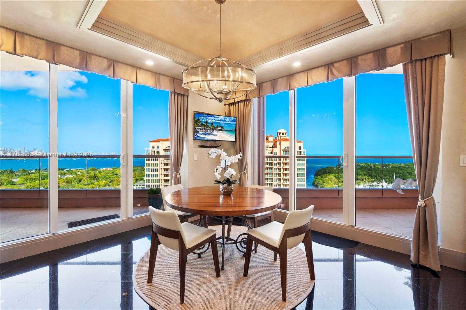 Small Image of 60 EDGEWATER DR #TS-E, Coral Gables Number 27