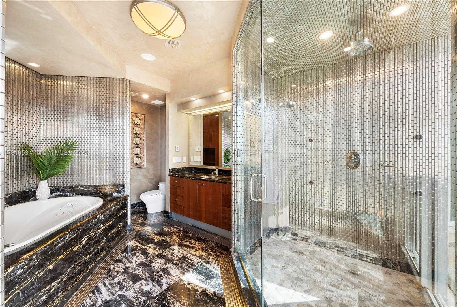 Small Image of 60 EDGEWATER DR #TS-E, Coral Gables Number 32