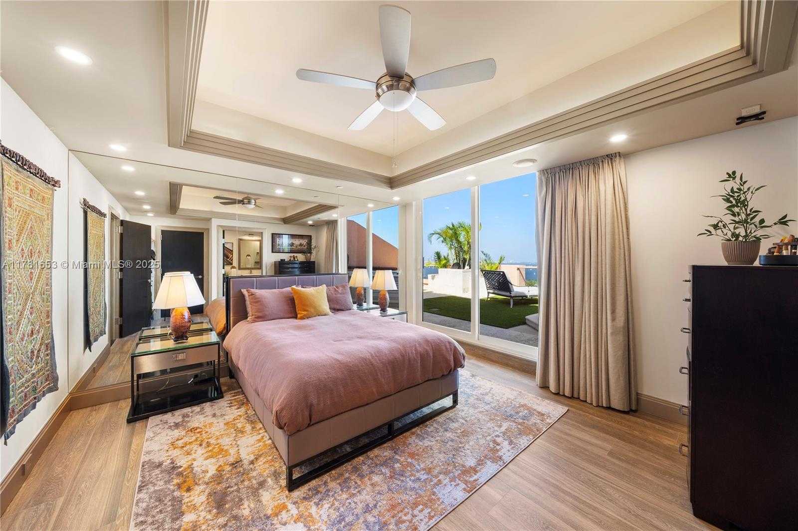 Small Image of 60 EDGEWATER DR #TS-E, Coral Gables Number 35