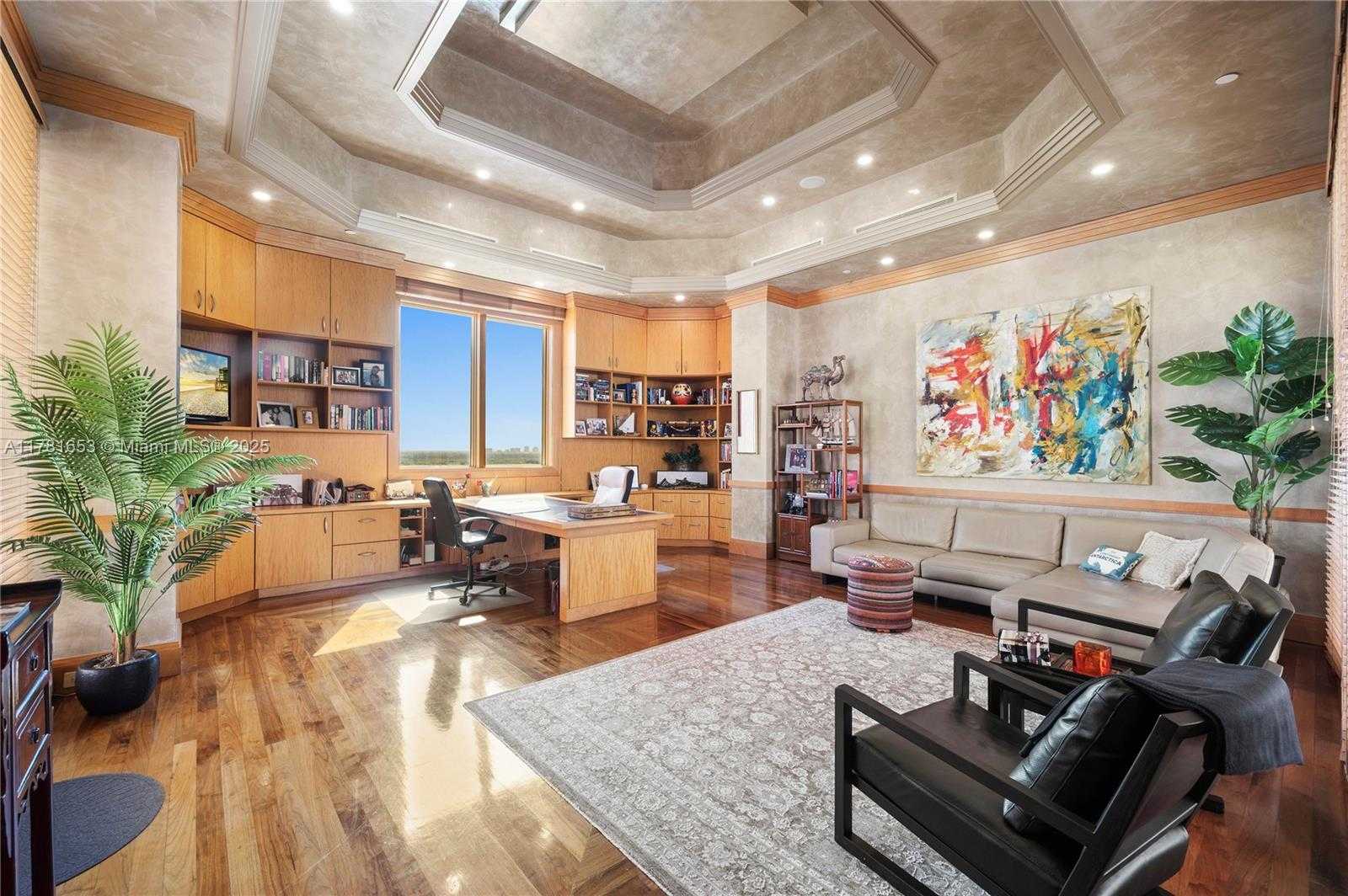 Small Image of 60 EDGEWATER DR #TS-E, Coral Gables Number 41