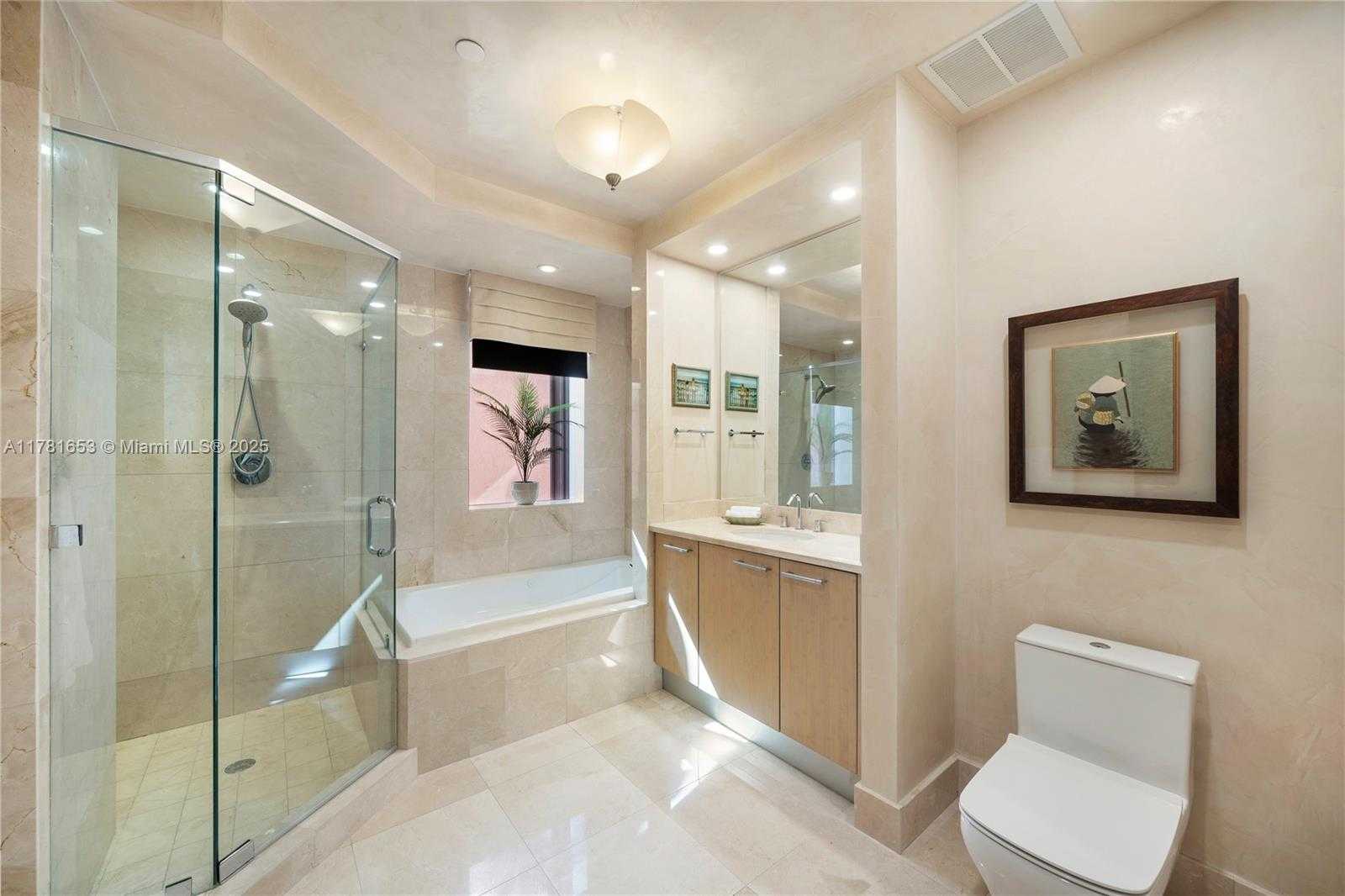 Small Image of 60 EDGEWATER DR #TS-E, Coral Gables Number 45