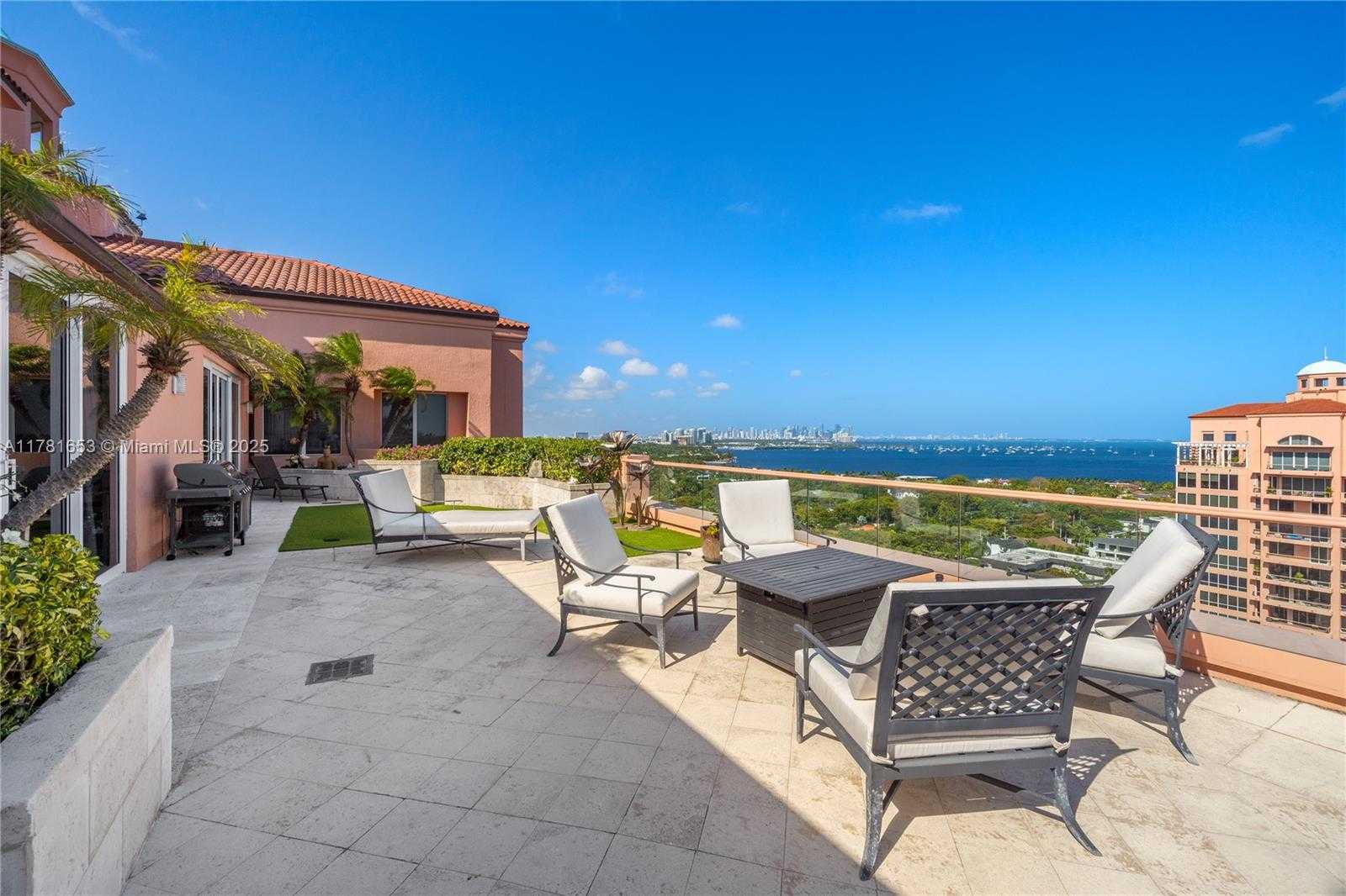 Small Image of 60 EDGEWATER DR #TS-E, Coral Gables Number 53