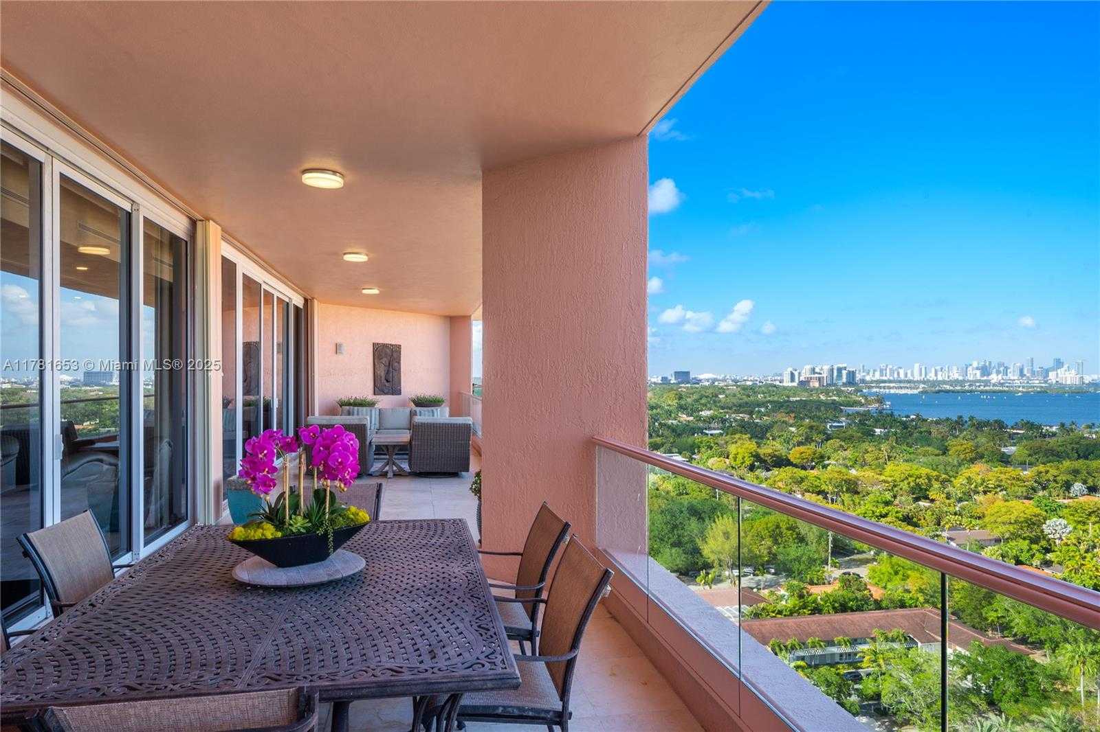 Small Image of 60 EDGEWATER DR #TS-E, Coral Gables Number 57