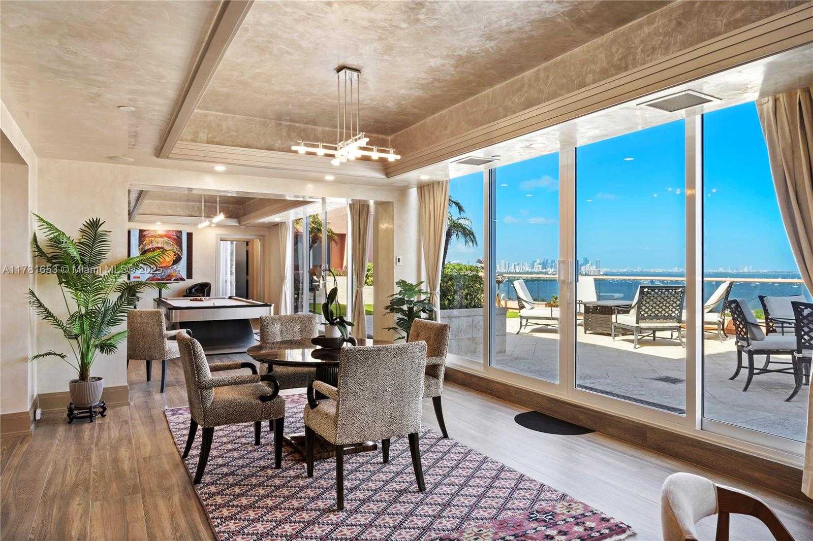 Small Image of 60 EDGEWATER DR #TS-E, Coral Gables Number 6