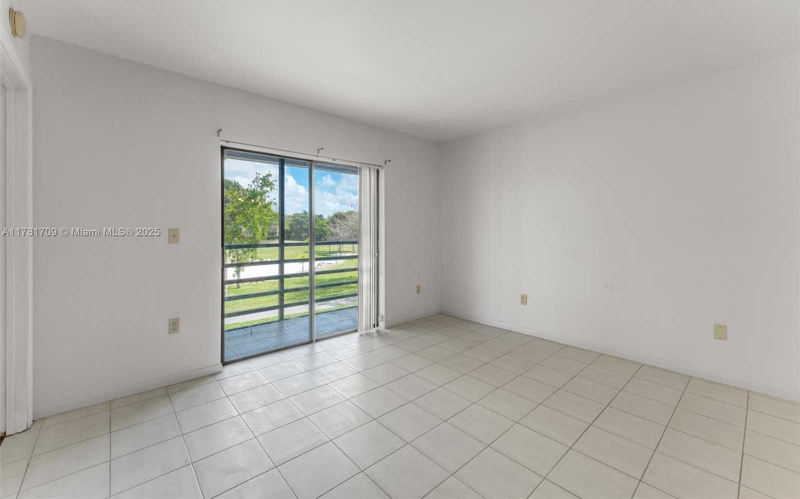 Small Image of 14859 SOUTH WEST 104TH ST #8-203, Miami Number 6