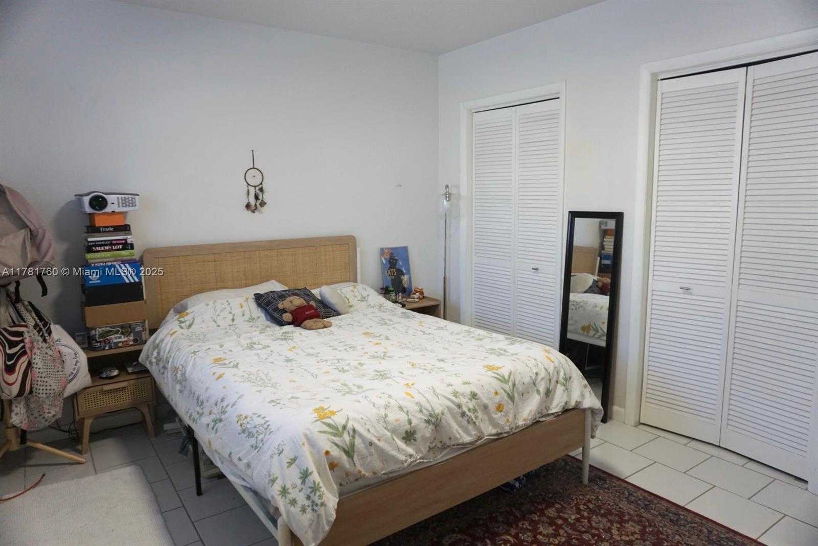 Small Image of 6565 SANTONA ST #B5, Coral Gables Number 18