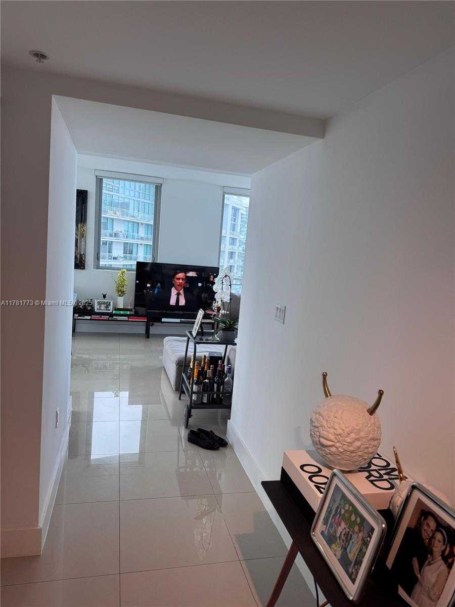 Small Image of 92 SOUTH WEST 3RD ST #4410, Miami Number 18