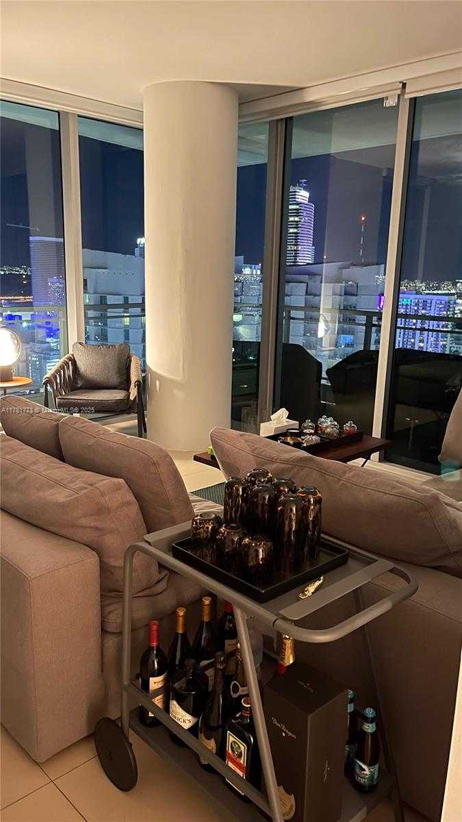 Small Image of 92 SOUTH WEST 3RD ST #4410, Miami Number 9