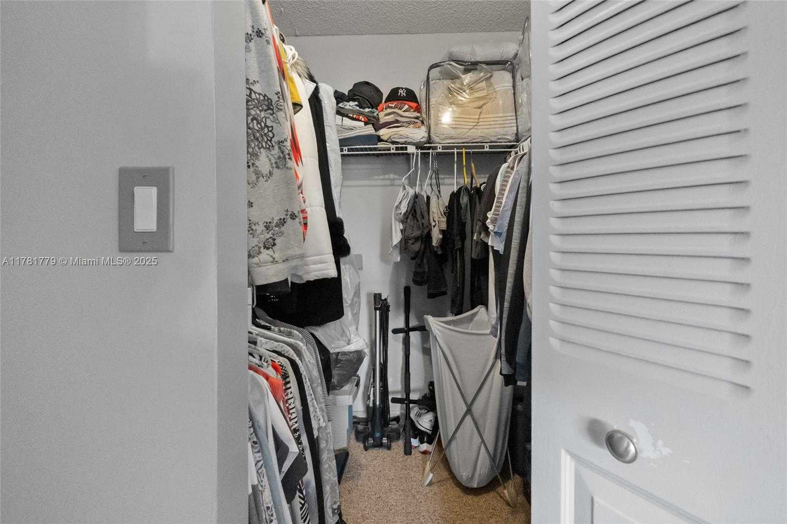 Small Image of 1020 COUNTRY CLUB DR #206, Margate Number 14