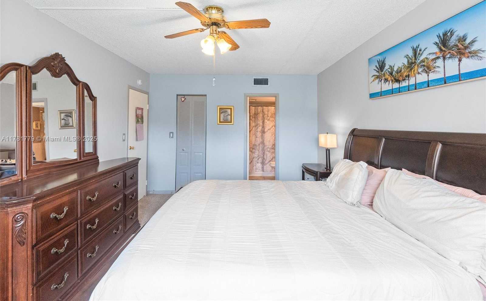 Small Image of 1020 COUNTRY CLUB DR #206, Margate Number 17