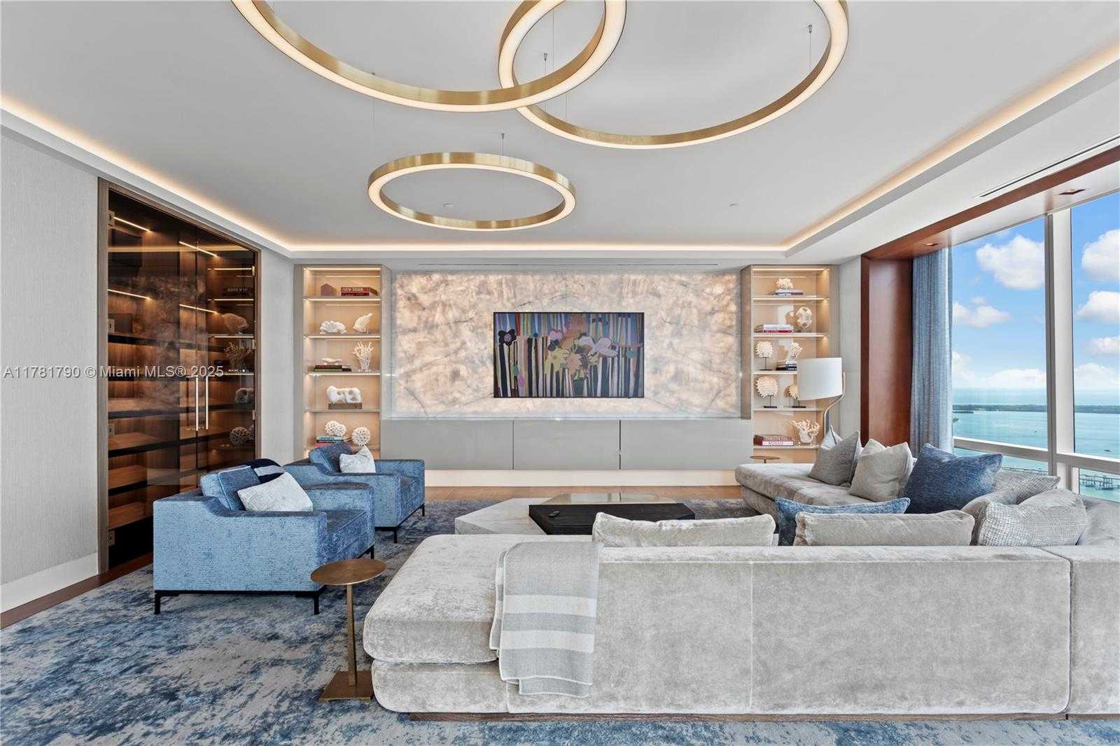 Small Image of 1425 Brickell Ave, Miami, FL 33131, USA Number 19