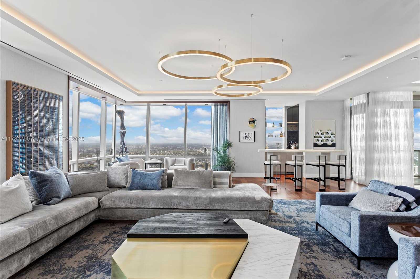 Small Image of 1425 Brickell Ave, Miami, FL 33131, USA Number 20