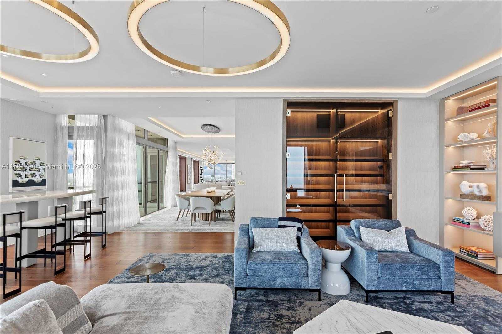 Small Image of 1425 Brickell Ave, Miami, FL 33131, USA Number 21