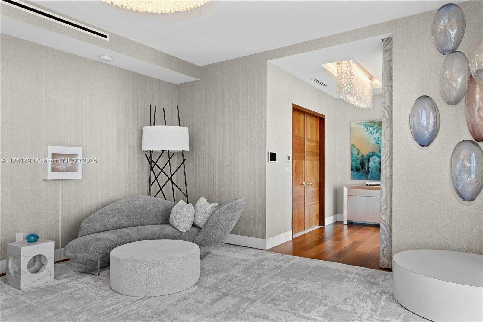 Small Image of 1425 Brickell Ave, Miami, FL 33131, USA Number 24
