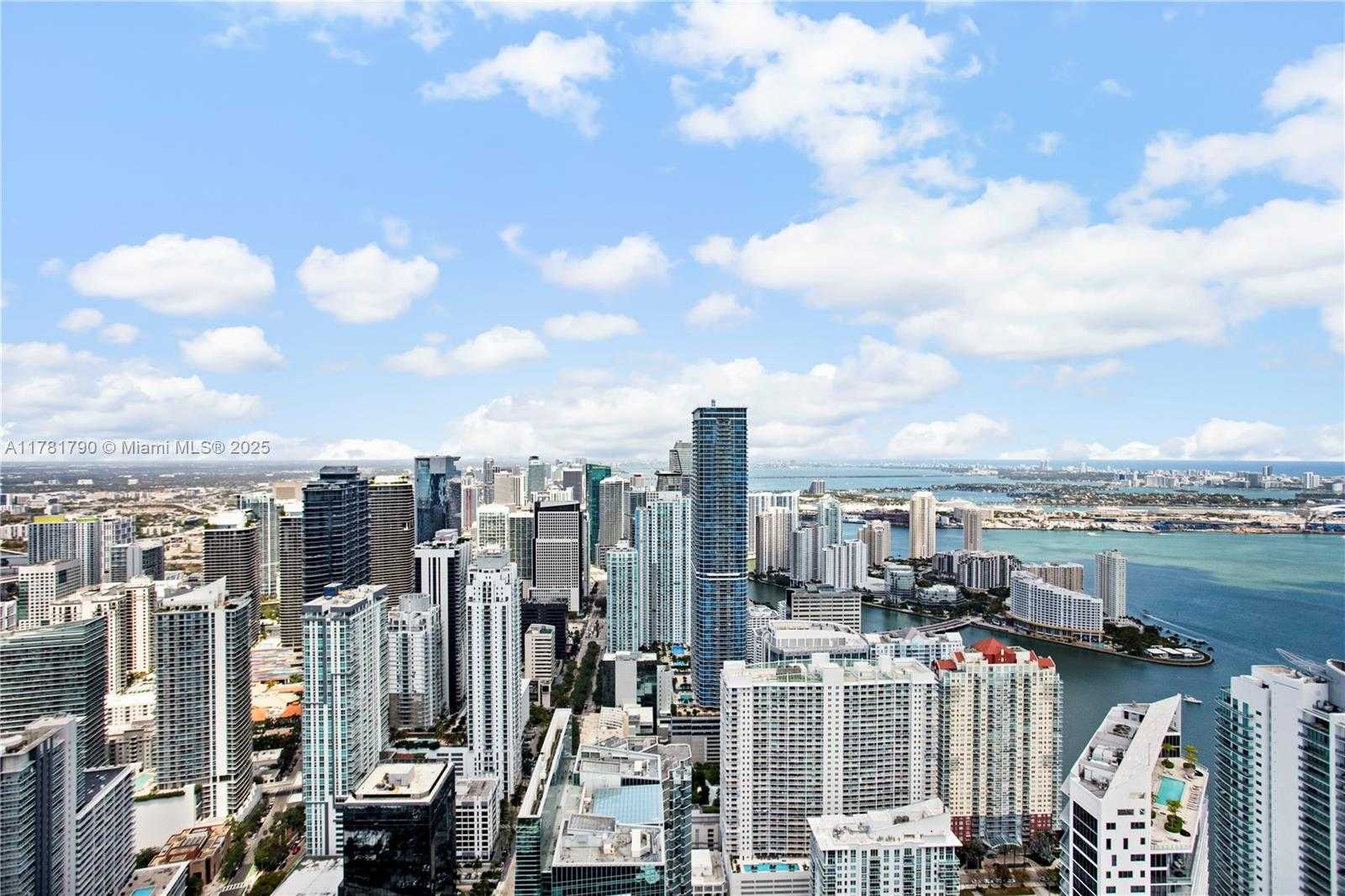 Small Image of 1425 Brickell Ave, Miami, FL 33131, USA Number 29