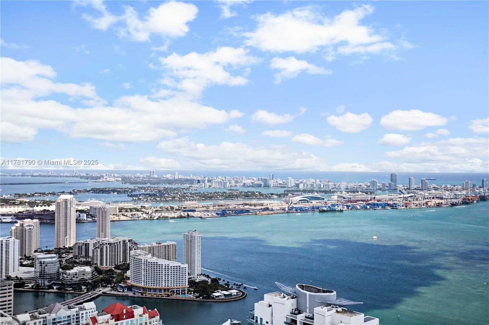 Small Image of 1425 Brickell Ave, Miami, FL 33131, USA Number 30