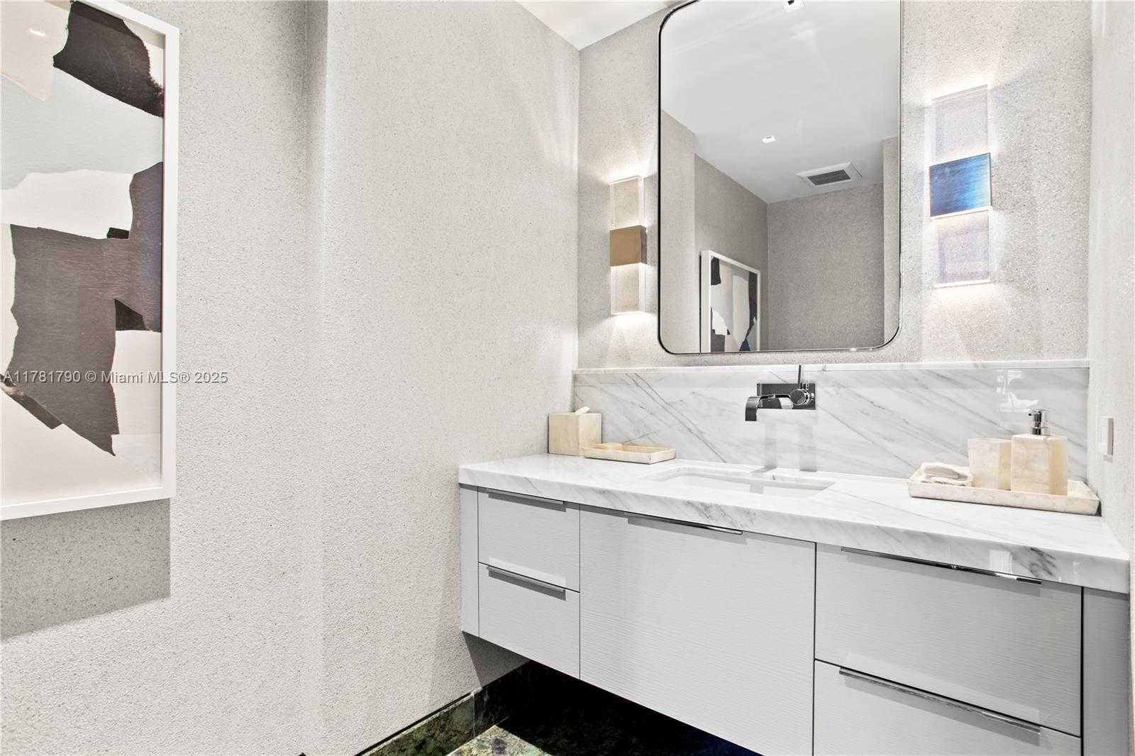 Small Image of 1425 Brickell Ave, Miami, FL 33131, USA Number 43