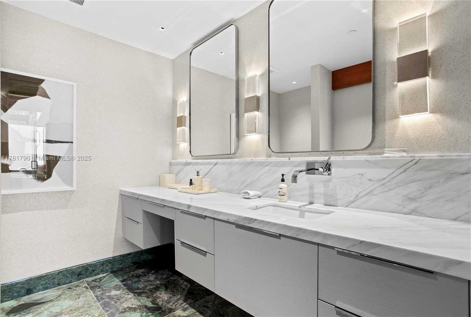 Small Image of 1425 Brickell Ave, Miami, FL 33131, USA Number 44