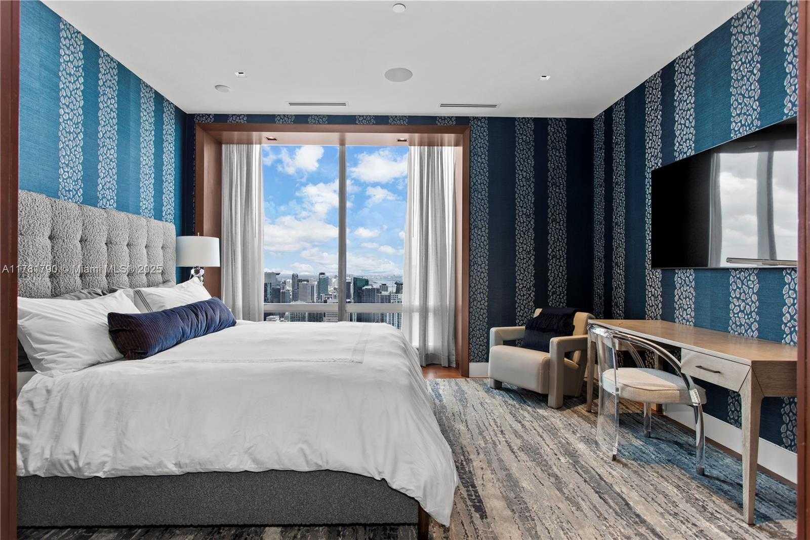Small Image of 1425 Brickell Ave, Miami, FL 33131, USA Number 46