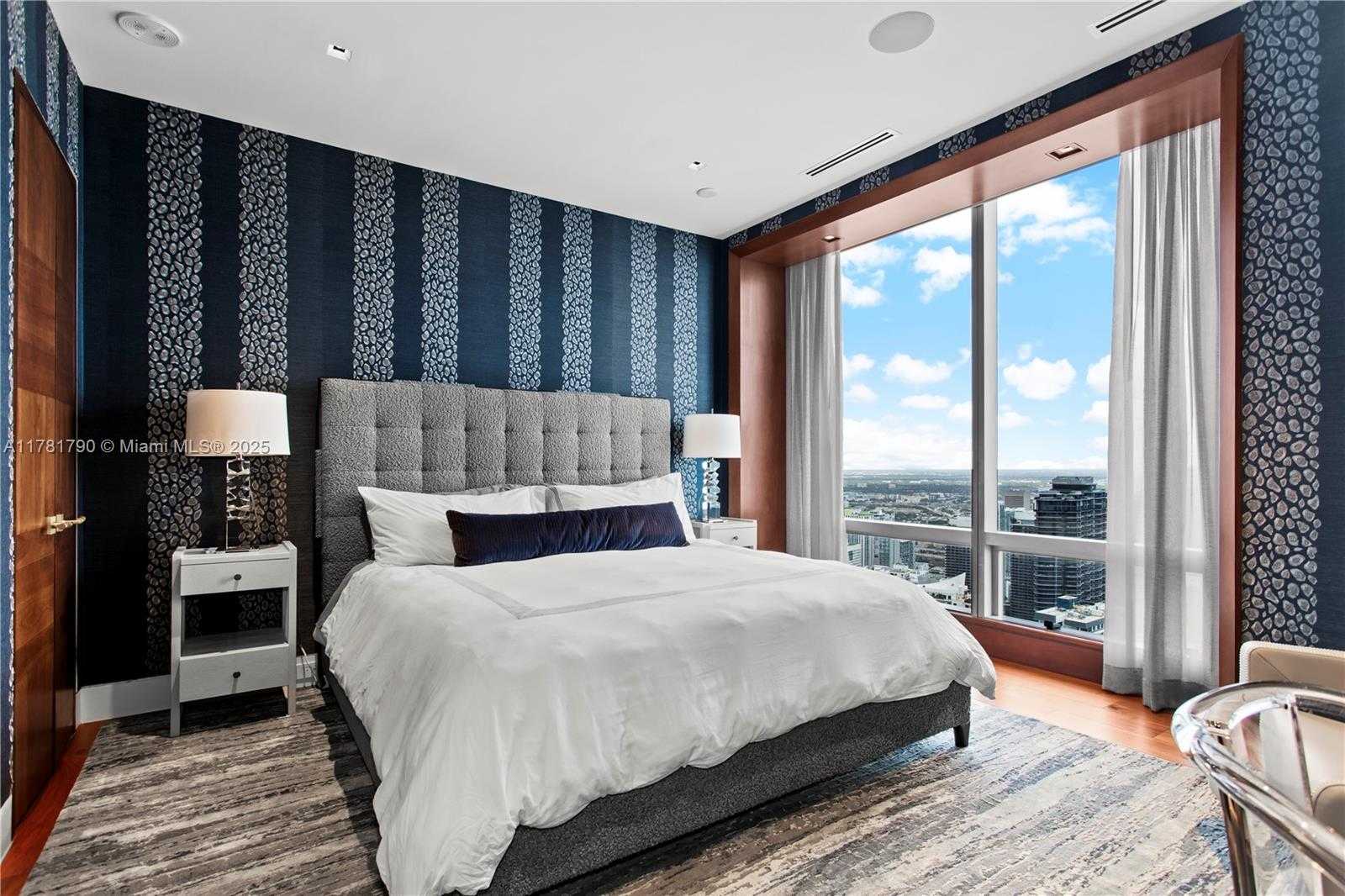Small Image of 1425 Brickell Ave, Miami, FL 33131, USA Number 47