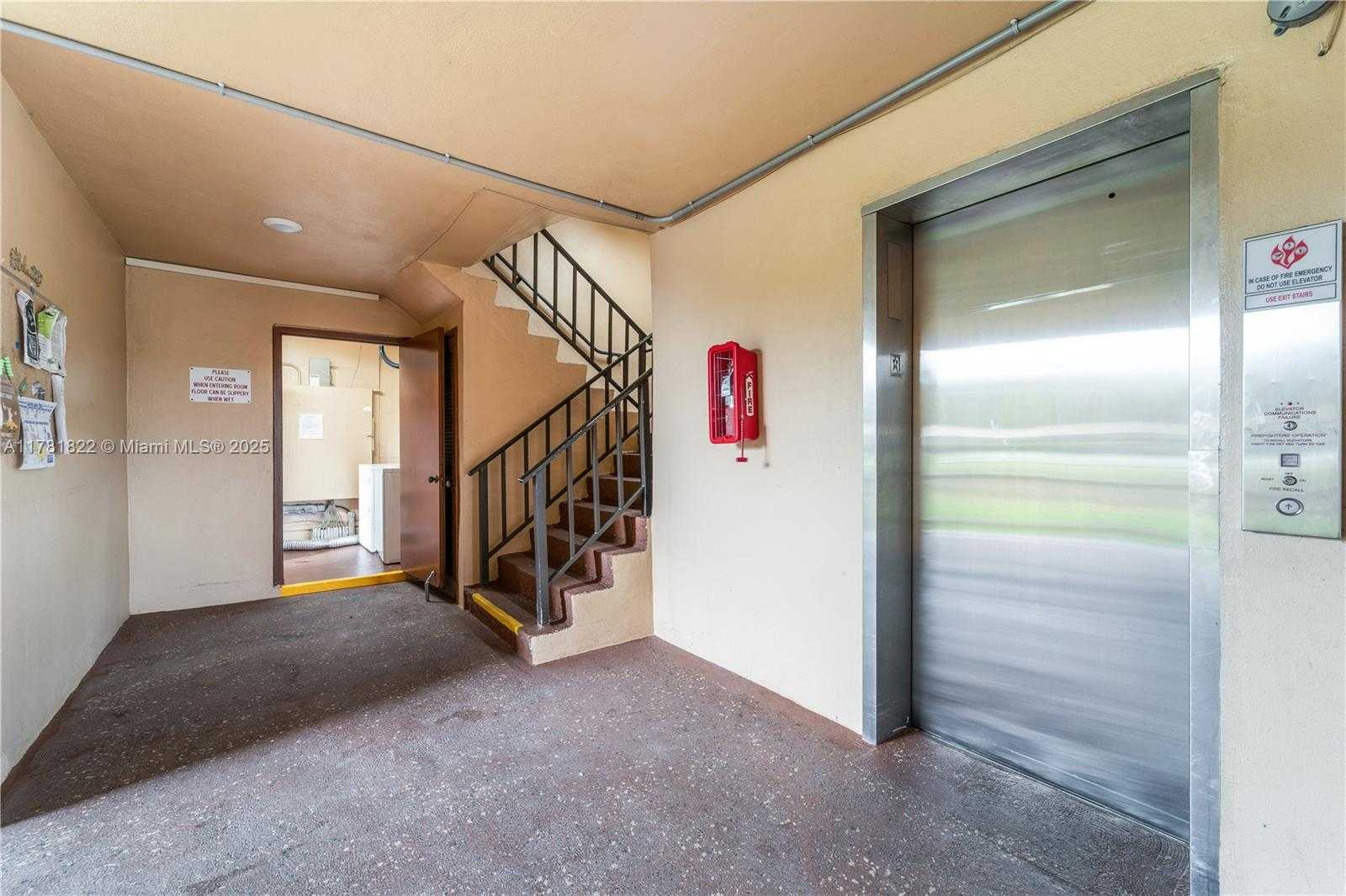 Small Image of 9001 SUNRISE LAKES BLVD #106, Sunrise Number 16