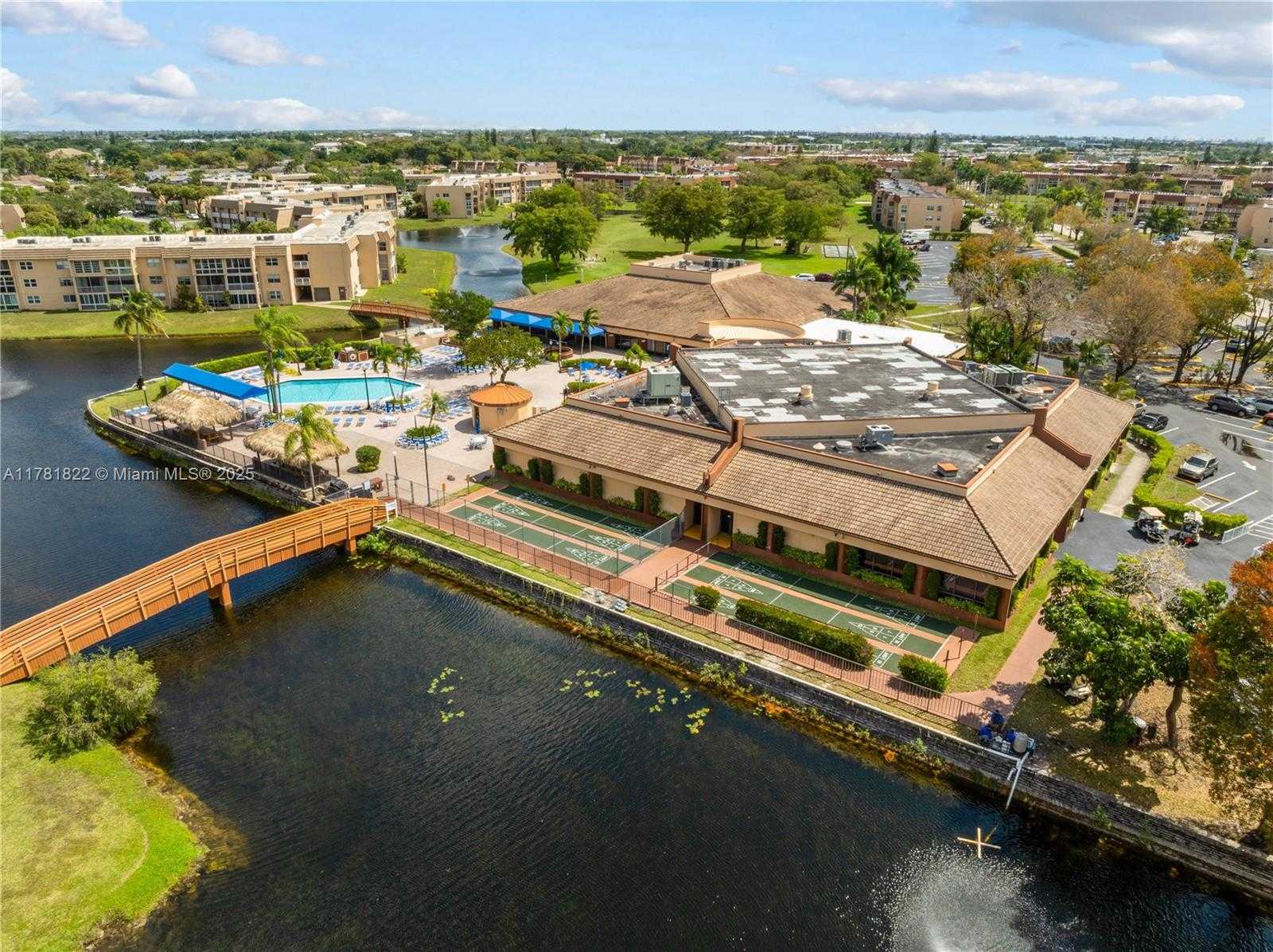 Small Image of 9001 SUNRISE LAKES BLVD #106, Sunrise Number 23